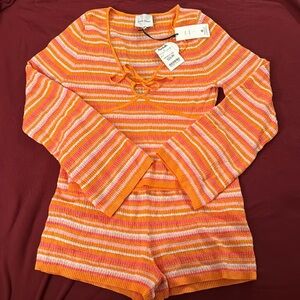 Brand New Pink Rose long bell sleeve and short set size large